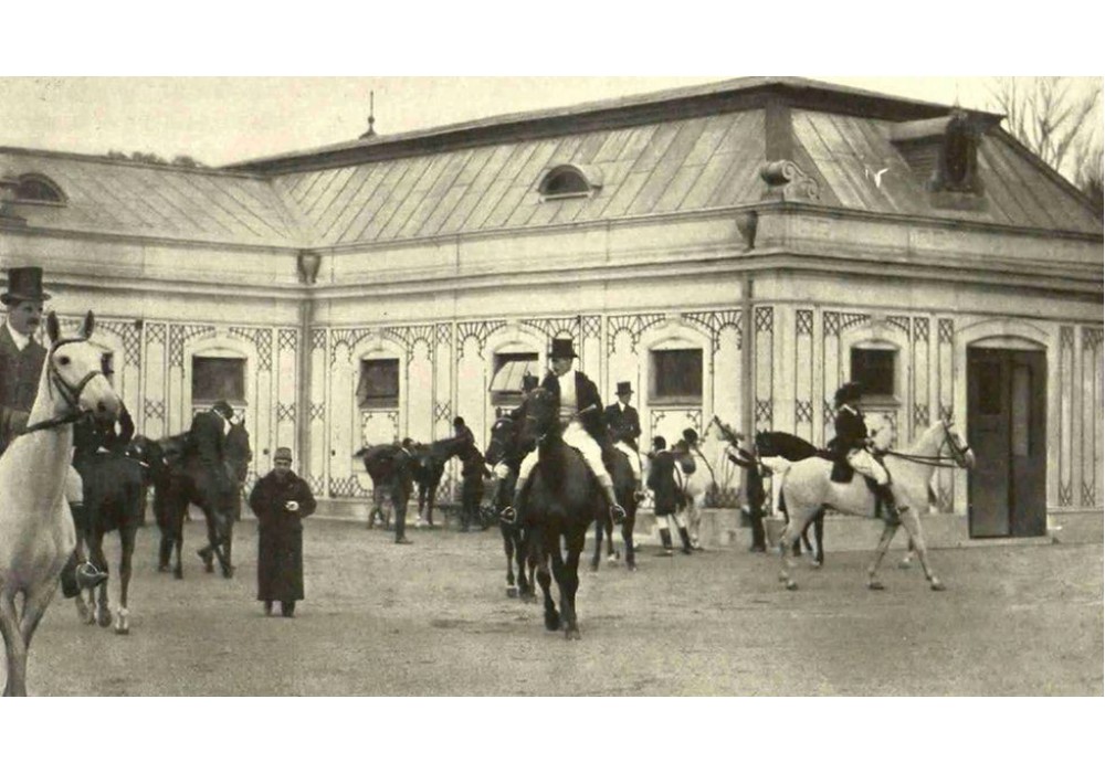 Осень 1909 года.